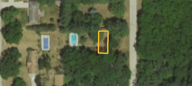 Lots & Acreage / Rural