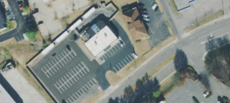 Established Lounge with Land