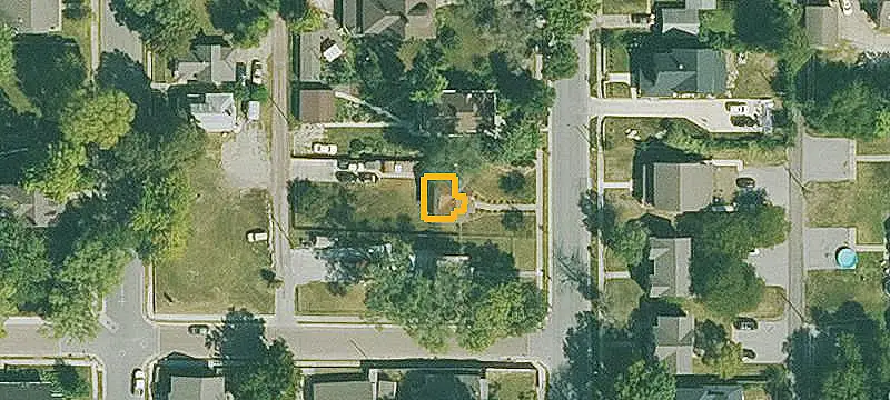 7-Unit Apartment Building