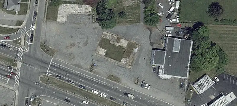 Signalized Intersection Commercial Land