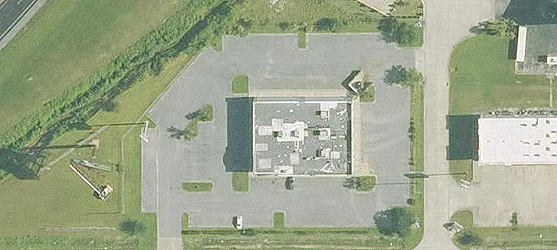 Former Chuck E. Cheese Retail Space