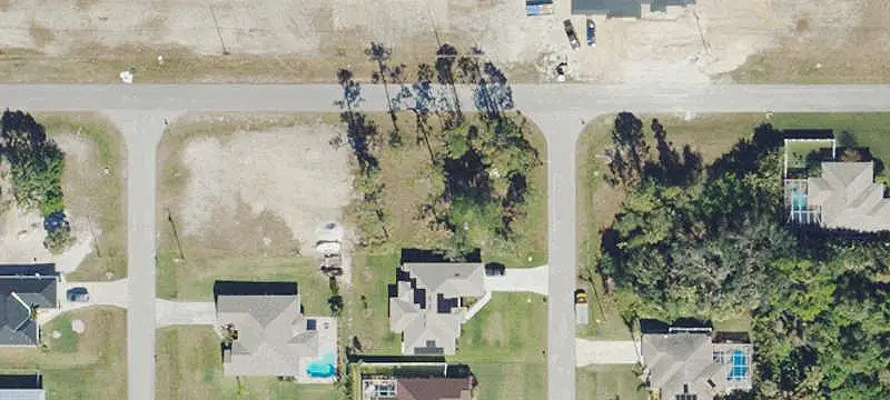 3228 NE 14th Court, Cape Coral, FL 33909