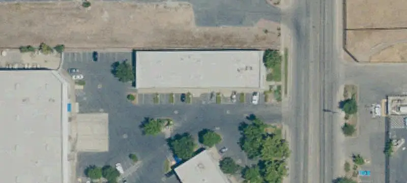 Industrial Flex Building with Showroom