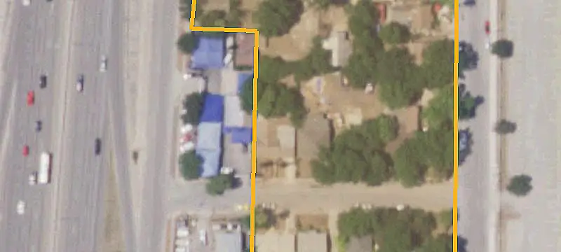 Fenced Automotive Property with Garage