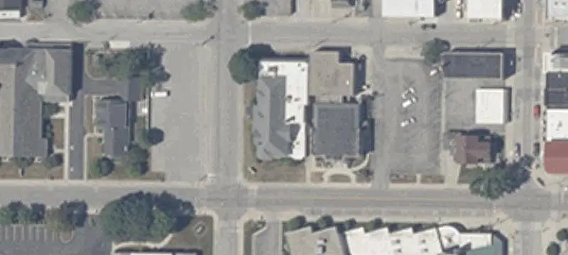 Office Building with Freight Elevator