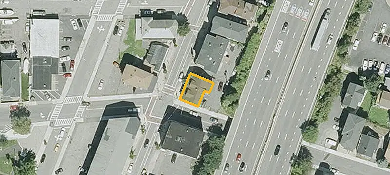 Mixed-Use Building with Restaurant/Bar