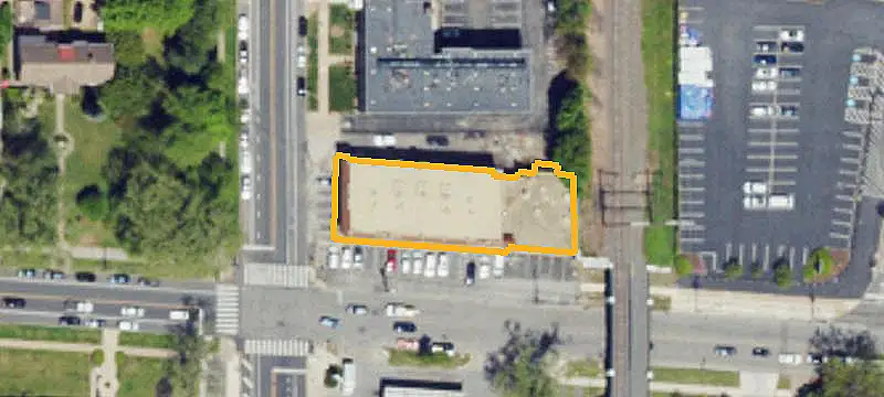 Mixed-Use Property with Loft Apartments