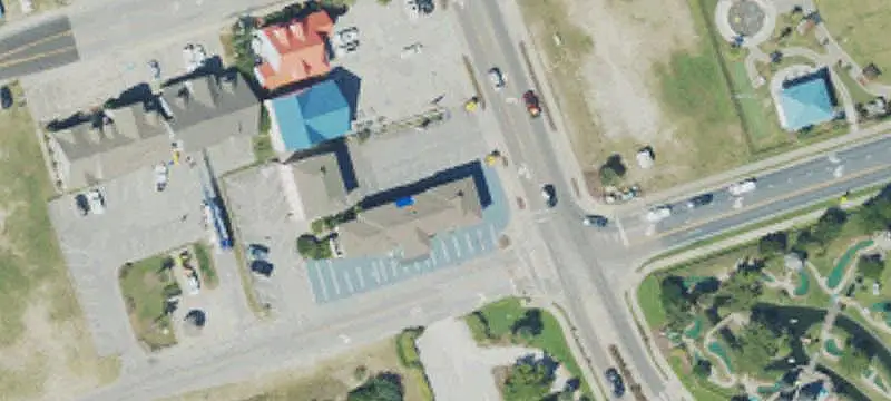 Mixed-Use Building with Ocean Views