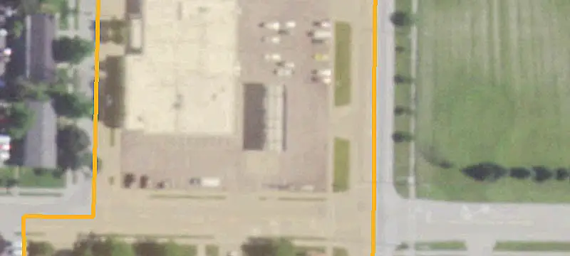 Multi-Tenant Retail Center