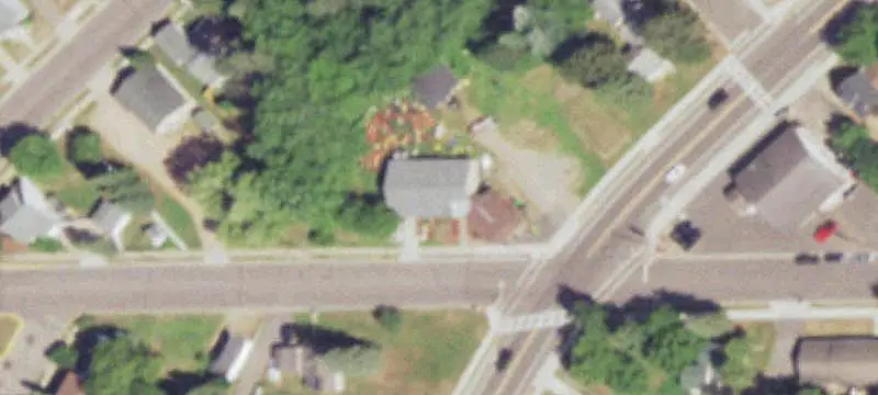 Corner-Lot Flex Building