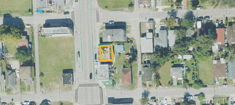 Commercial Land Near Luxury Condos