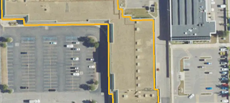 Kroger-Anchored Shopping Center