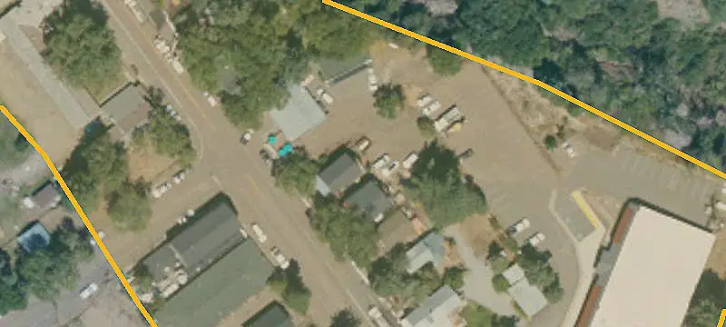 Storefront Property with Basement Storage