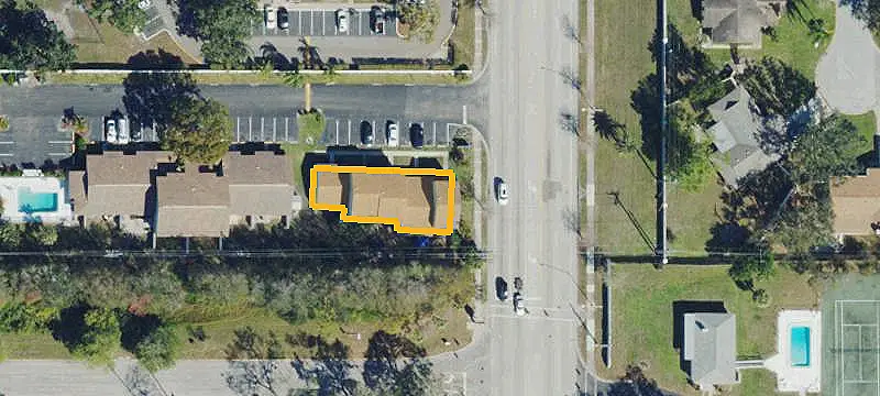 33-Unit Apartment Complex