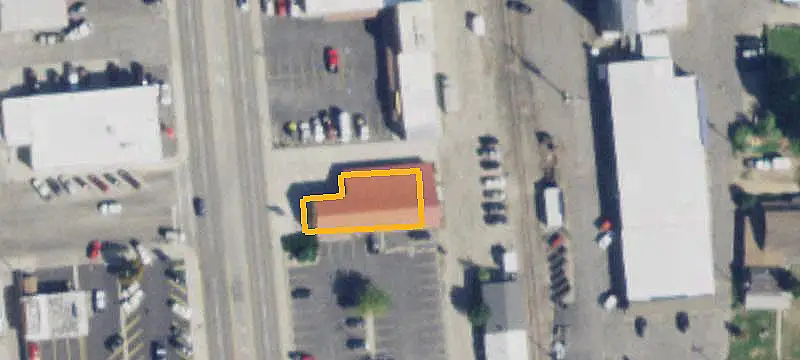 Retail Building with Mezzanine