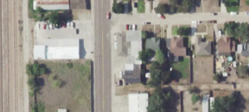 Auto Shop with Residence