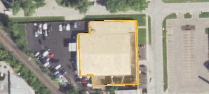 Freestanding Auto Service Building