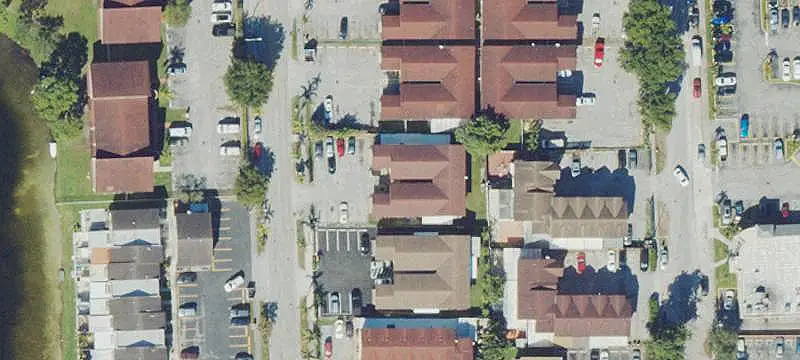 8-Unit Apartment Building