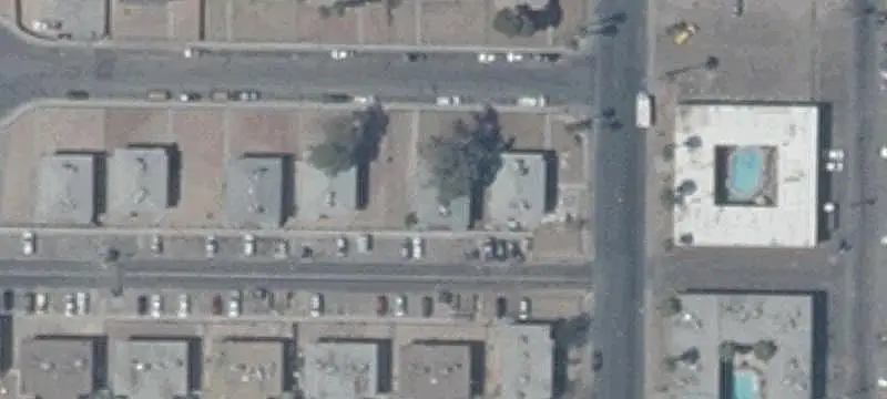 4-Unit Apartment Building