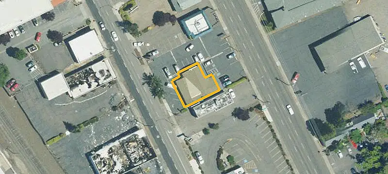 Medical Office with Dual Avenue Access