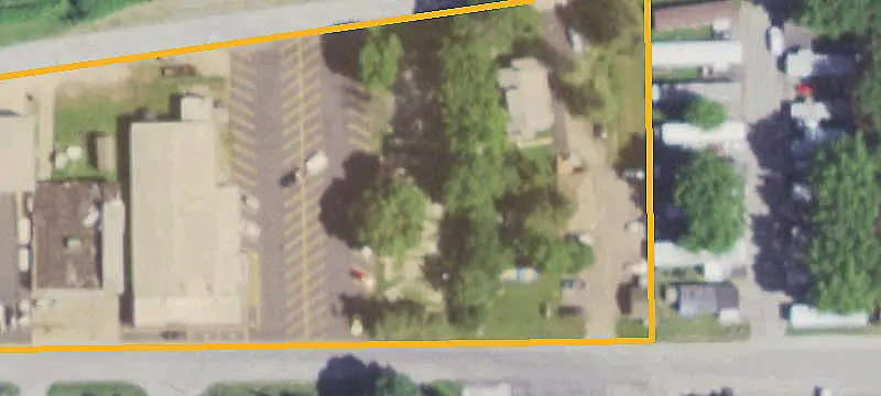 Commercial Land with Parking Lot