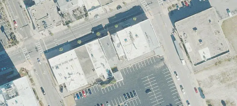 Turnkey Pizza Restaurant with Apartments