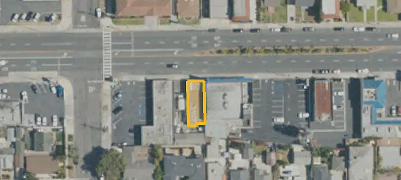 Vacant Single-Tenant Storefront