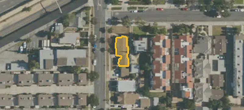 Detached Duplex with Two Residences