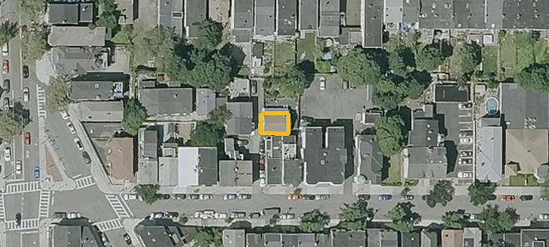 8-Unit Apartment Building