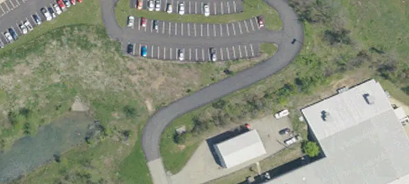 Renovated Flex Space with Docks