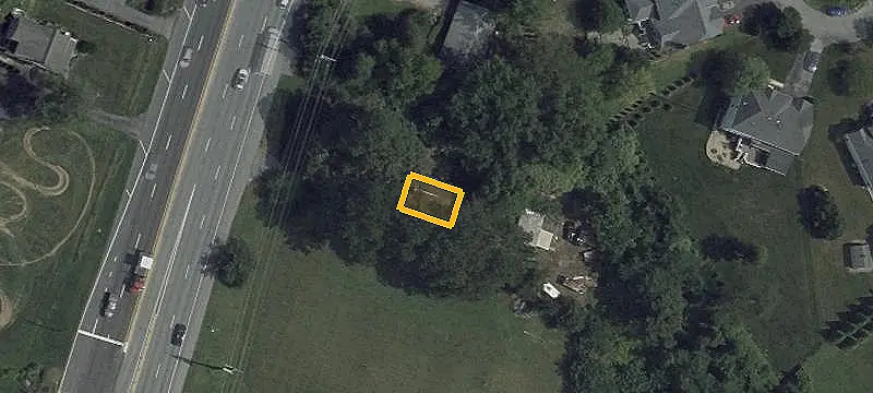Land Along Solomons Island Road