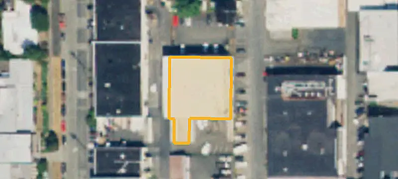 Specialty Property with Lease