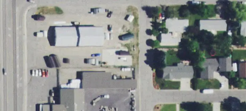 Auto Shop with Showroom