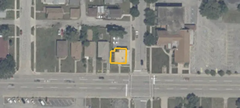 5-Unit Apartment Building