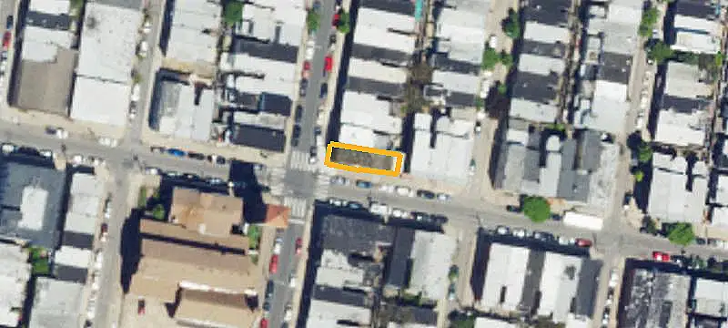 Mixed-Use Storefront With Apartment