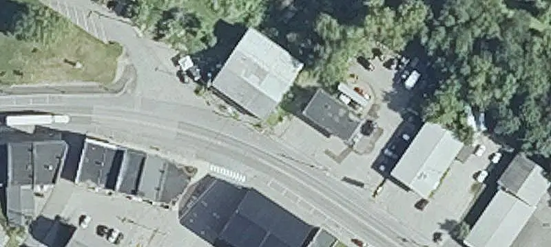 Three-Bay Automotive Service Garage