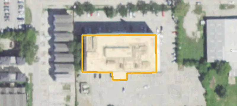 Five-Story Hospital Facility