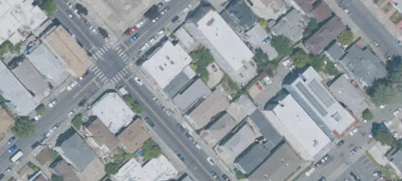 3-Unit Building with Commercial Space