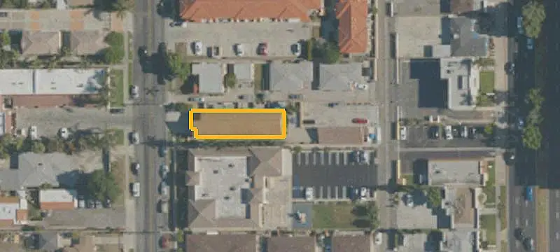 5-Unit Apartment Building with Garages