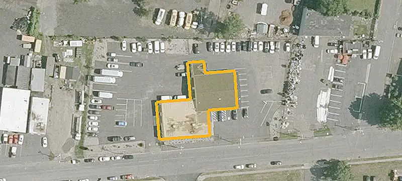 Automotive Facility with Fenced Yard