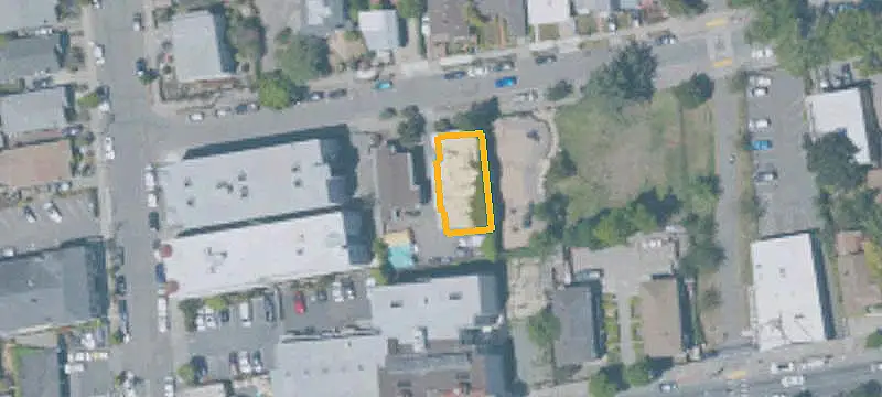 7-Unit Apartment Building