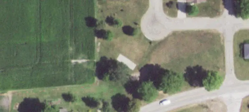 Land / Lots & Land