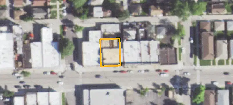 Equipped Restaurant Property with Apartments