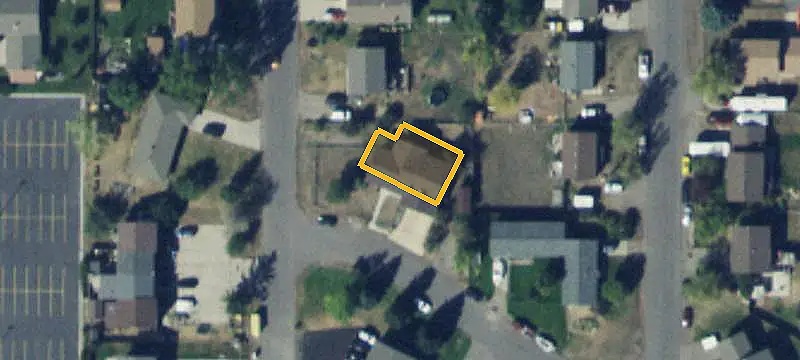 Duplex with Remodeled Lower Apartment