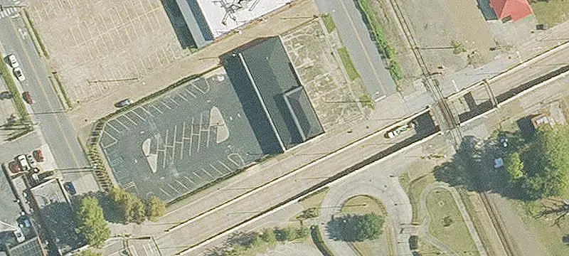 9-Unit Apartment Building