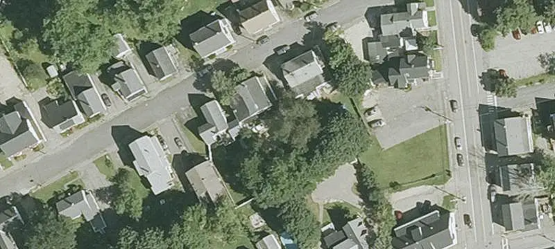 Two-Unit Duplex with Large Residences