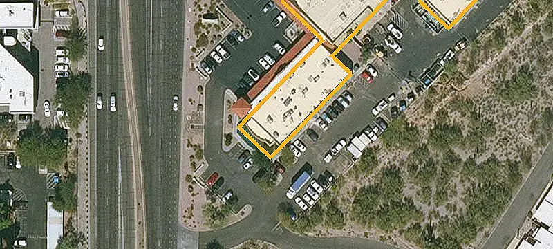 Safeway-Anchored Shopping Center