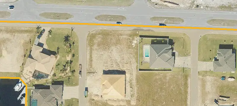3 Sw 35th Pl, Cape Coral, FL 33991