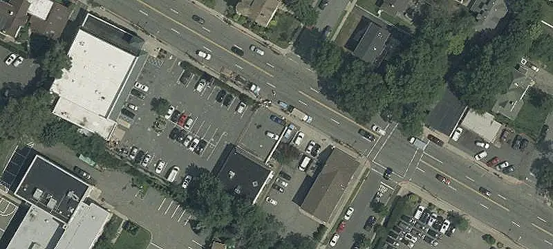 Three-Tenant Shopping Center
