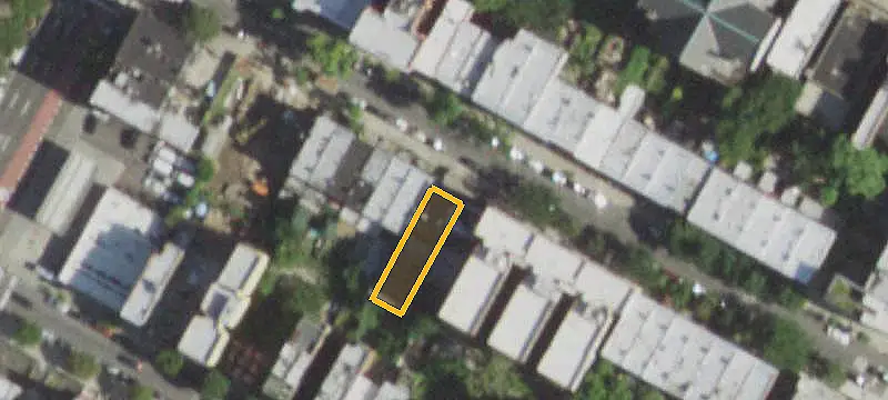 4-Unit Mixed-Use Building